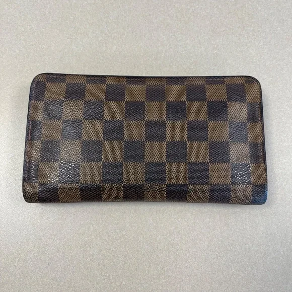Louis Vuitton Damier Ebene Porte-Monnaie Zippy Wallet - Preowned - Picture 2 of 14